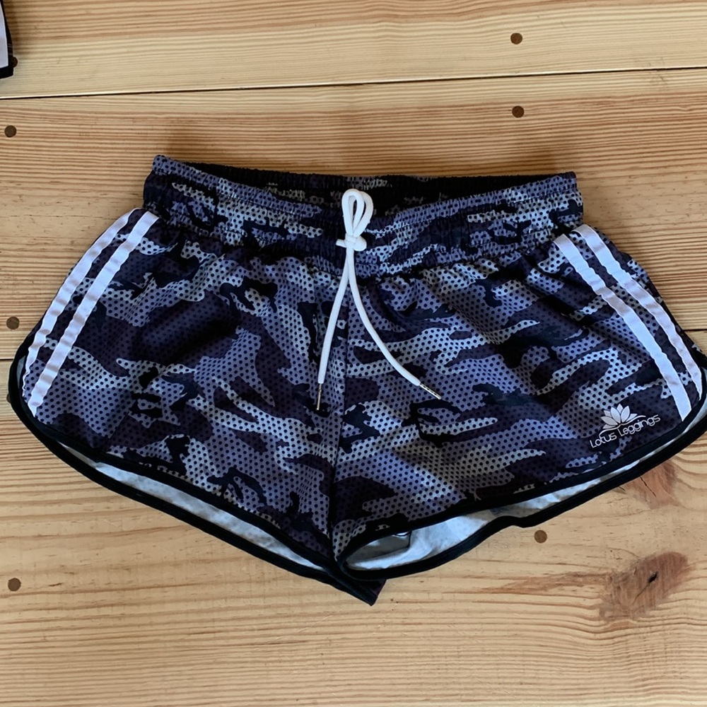 Lotus Leggings Athletic Shorts Bundle Women’s Medium - Picture 3 of 7